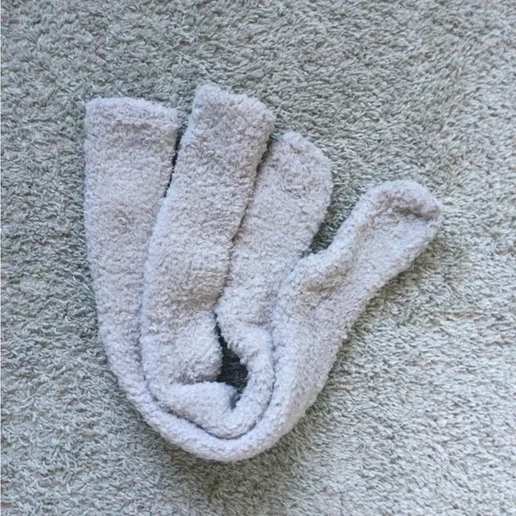 AIDI Coral Velvet Socks - Picture 2 of 10